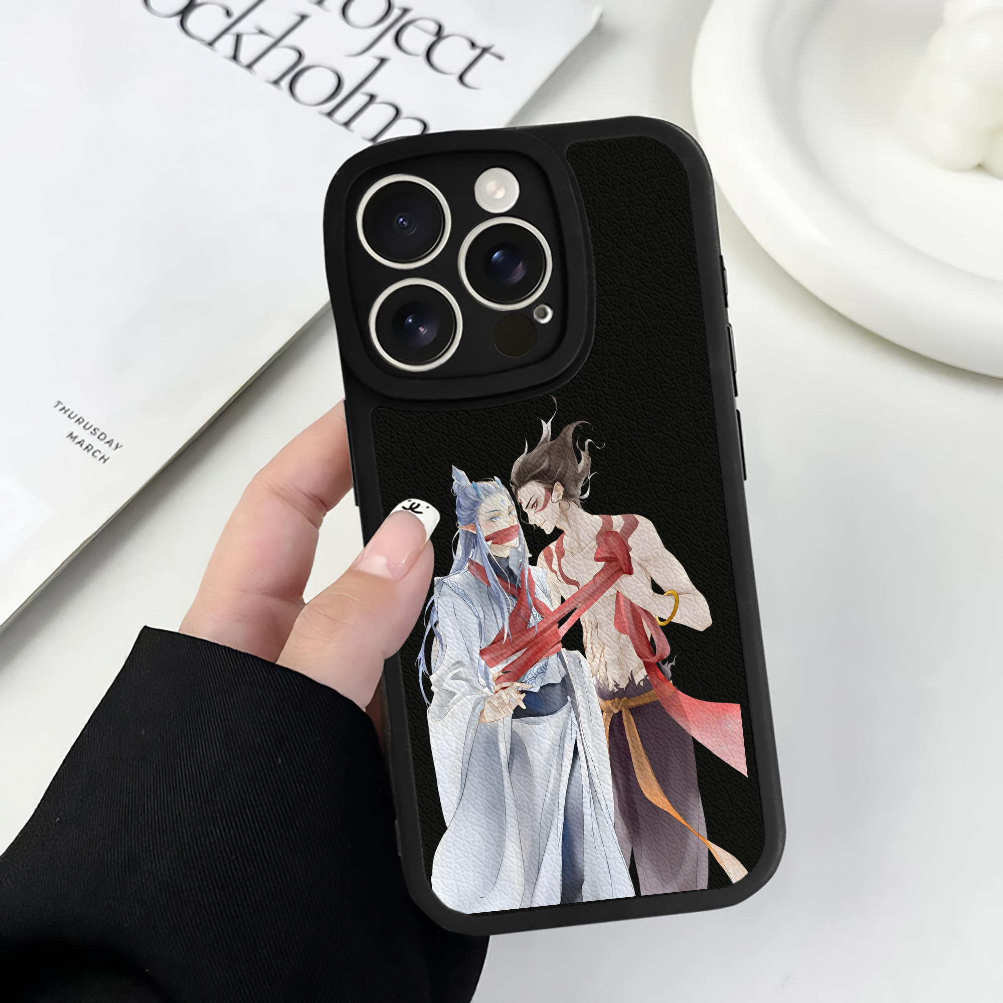 （画像用） Ne Zha 2 ナタ 魔童の大暴れ 【iPhone 16シリーズ対応】シリコンスマホケース（レザー調） 材質：シリコン